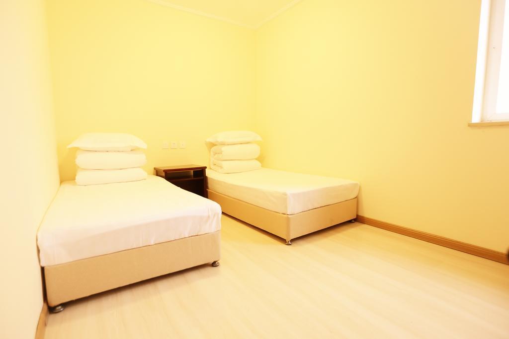 Beijing Granary International Hostel Стая снимка